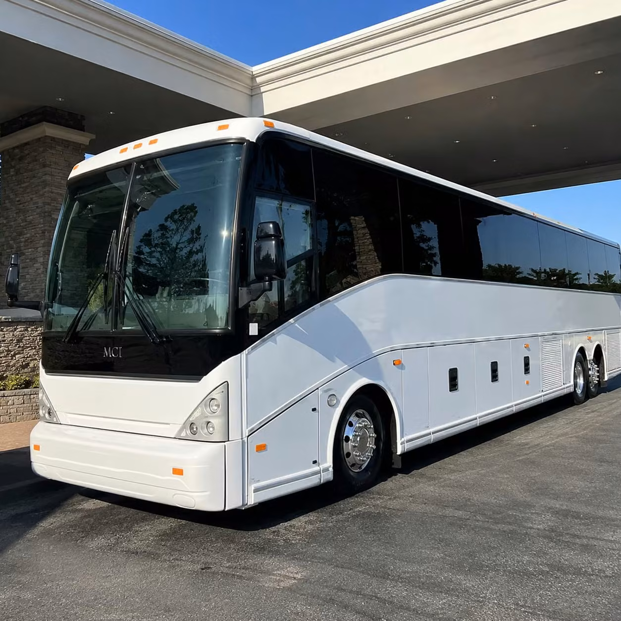 finding group transportation to scottsdale airport or deer valley is a breeze