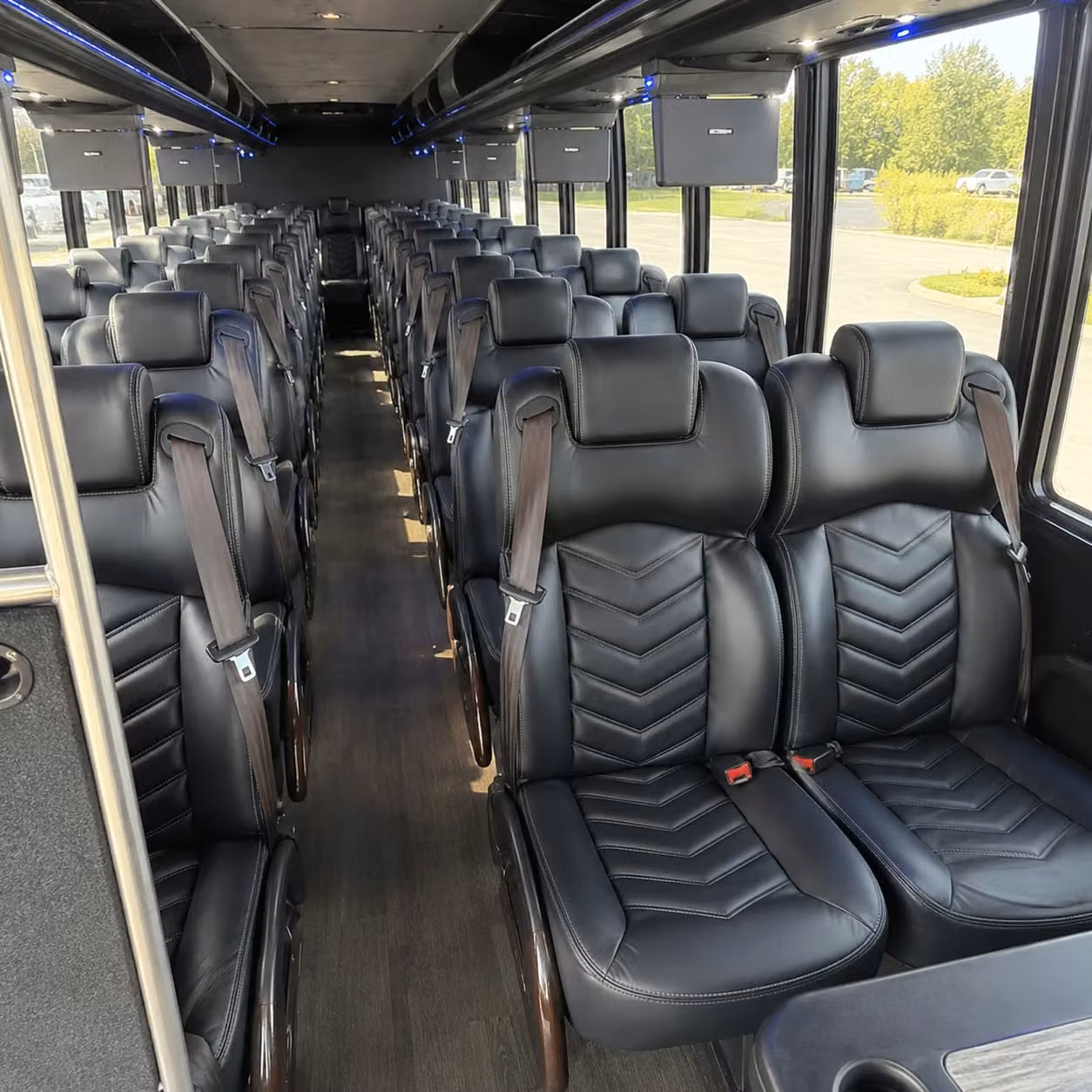 peoria 28 passenger minibus rental