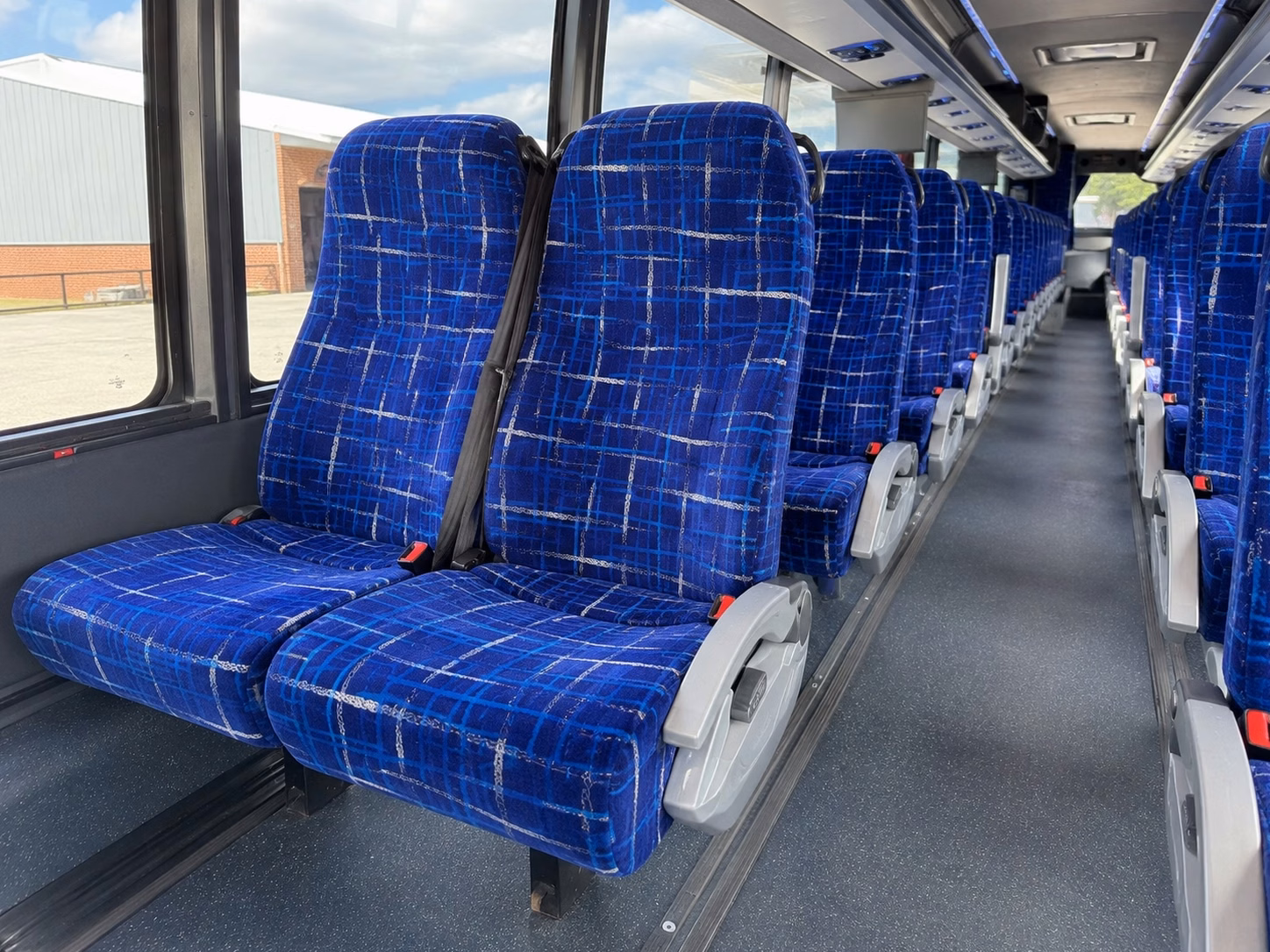 spring training bus rentals for cactus league games in peoria